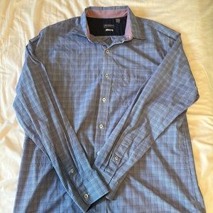 Van Heusen Classic Fit Button-Up Long Sleeve Shirt Size Large - Blue/White/Black